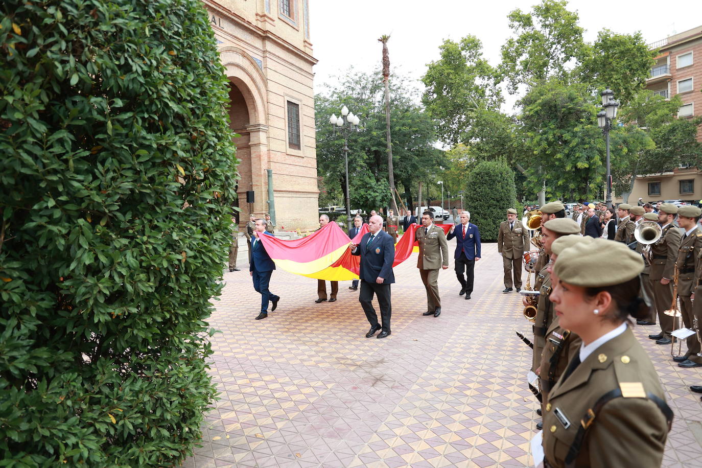 Ovaciones y «vivas» en la celebración del décimo aniversario de Felipe VI al frente de la Corona