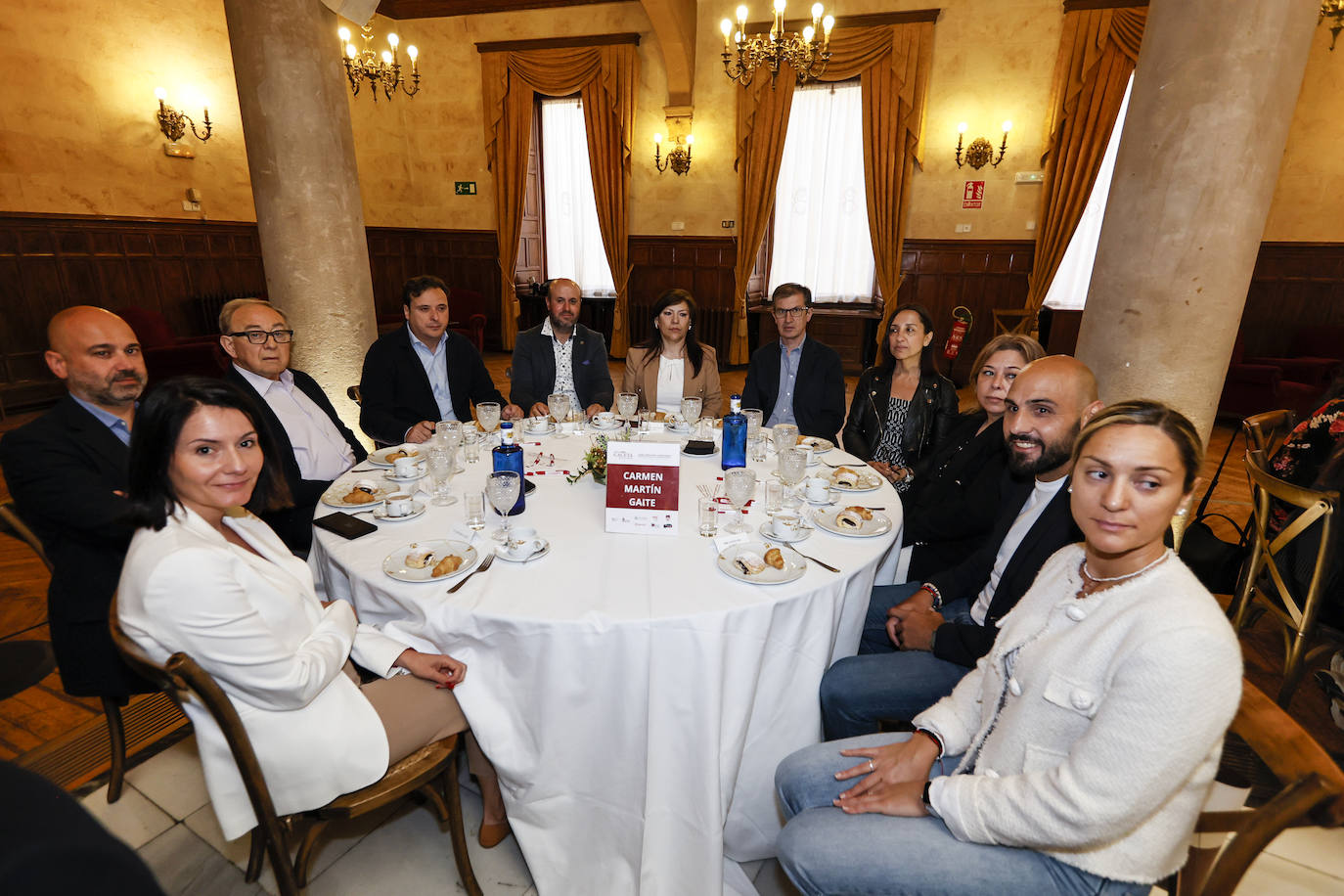 Sandra Lage (Cámara de Comercio), Juan Zamora (Grupo Undanet), Victorino García (Hispano Hípica), Pablo Navarro (Grupo Undanet), Miguel Ángel Ávila (Neurofix), Mar González (LA GACETA), Manuel Prieto (Aescon), Rosa Sánchez y Ana Romero (Romero Asesores) y Sergio Marcos y Lucía Sánchez (Inmobiliaria 1950).
