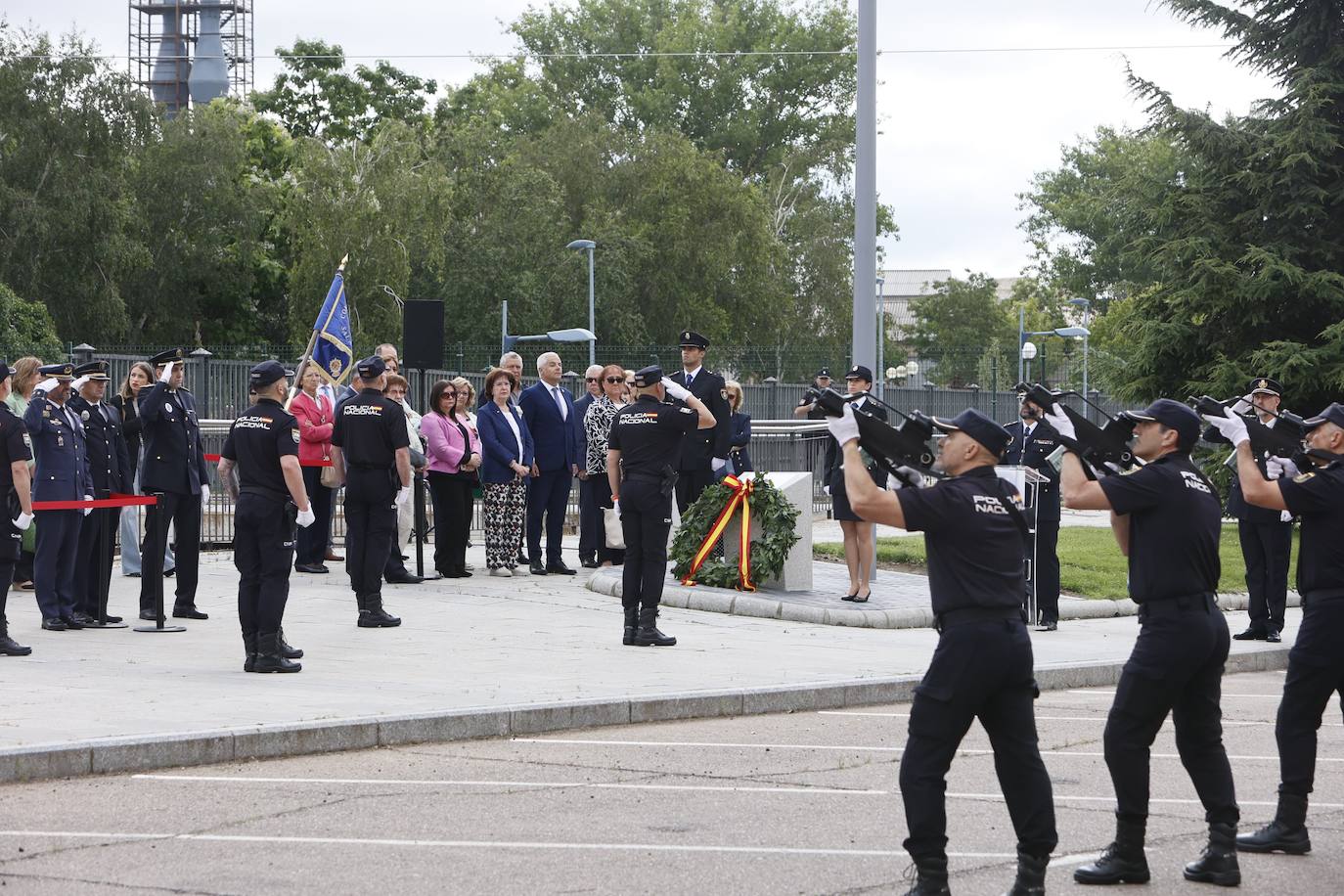 Así ha sido el emotivo recuerdo de la Policía Nacional de Salamanca a los agentes asesinados a manos de grupos terroristas