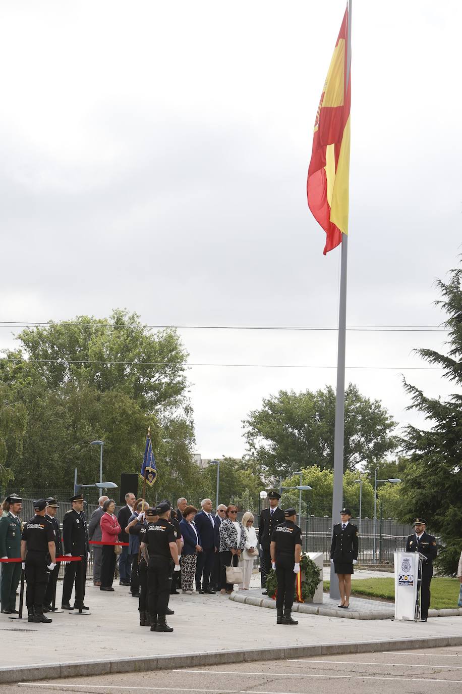 Así ha sido el emotivo recuerdo de la Policía Nacional de Salamanca a los agentes asesinados a manos de grupos terroristas