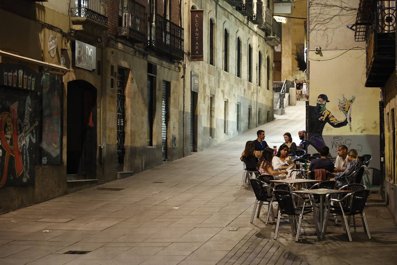 Salamanca en el ayer: así ha cambiado la calle Varillas en los últimos años