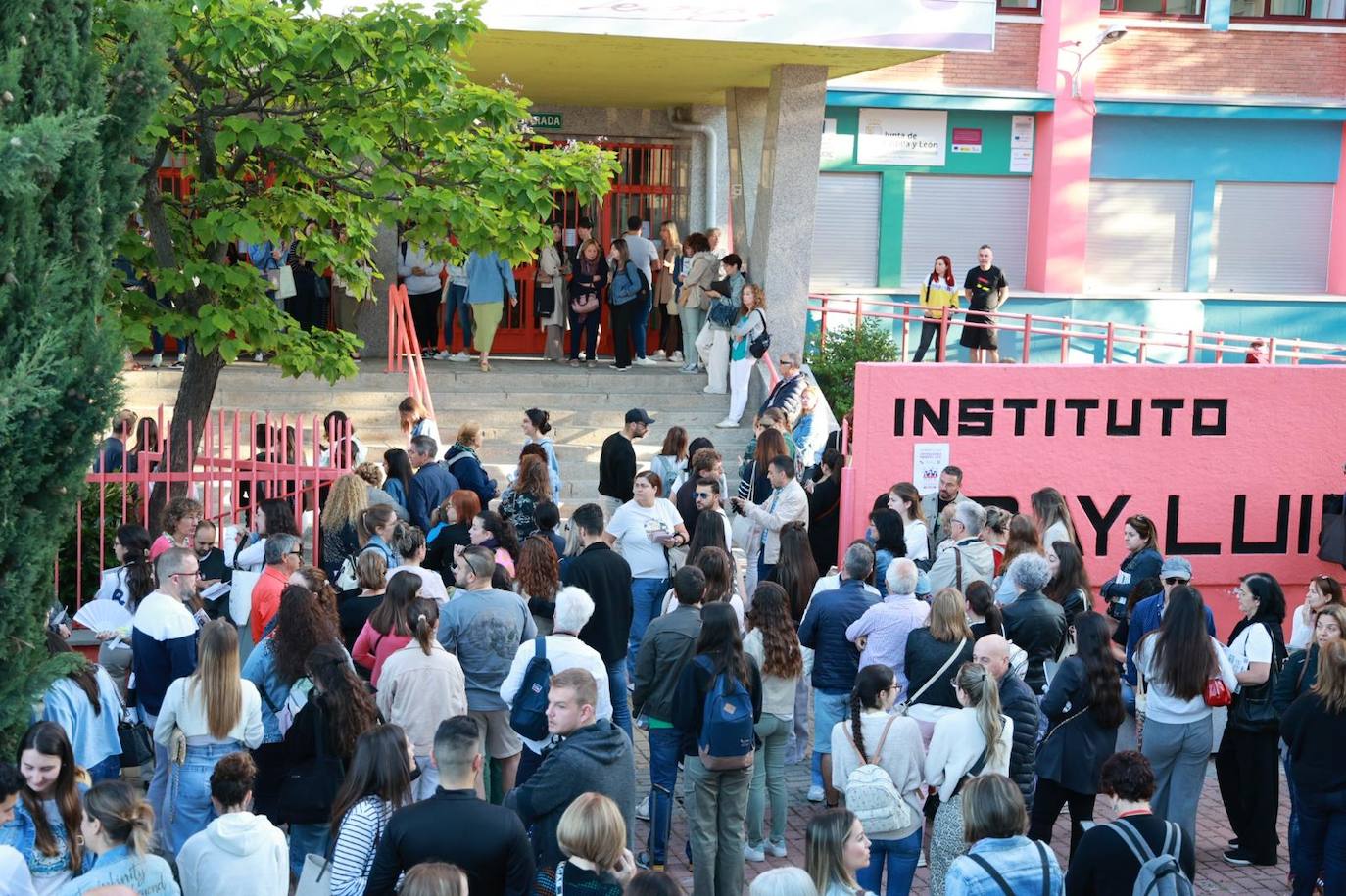 3.600 opositores en Salamanca luchan por conseguir una de las 103 plazas de Infantil