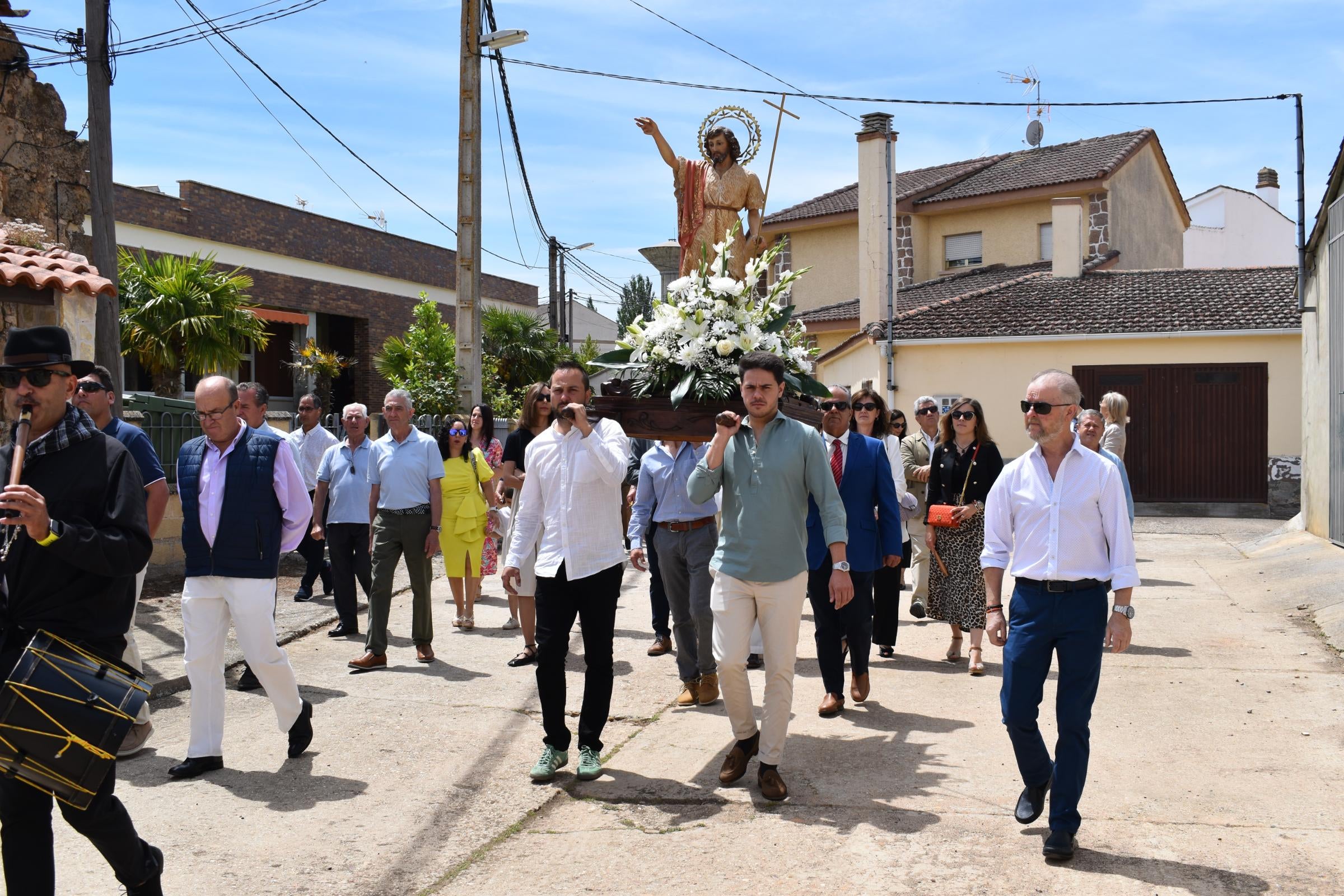 El primer paseo de San Juan Bautista ha sido en Calzada de Don Diego