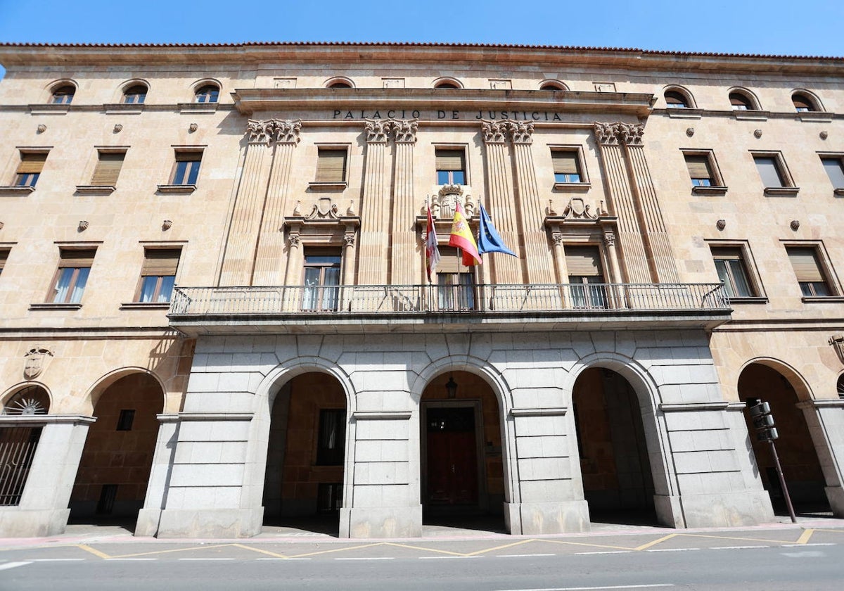 Fachada del Palacio de Justicia, en Gran Vía.