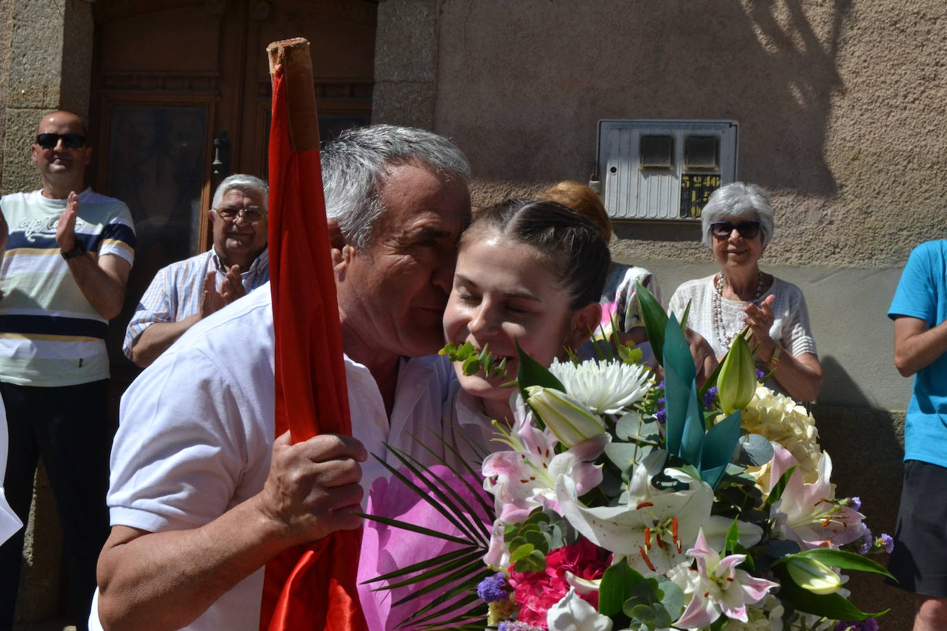 Hinojosa «echa la bandera» para vencer al poder feudal