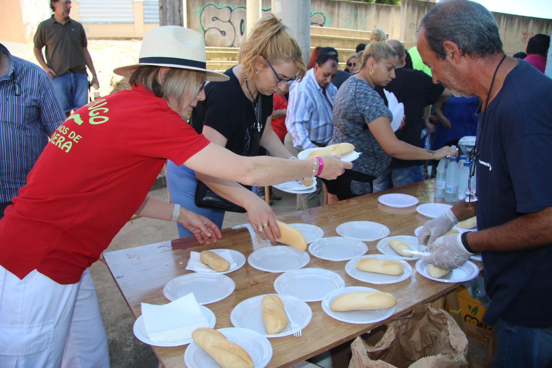 Gran fin de fiesta gastronómico en Castellanos de Villiquera