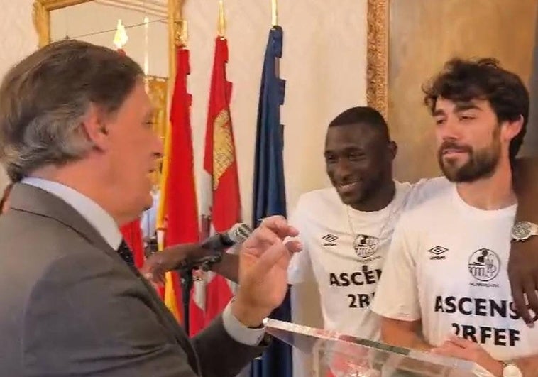 García Carbayo, con Souley y Javi Navas.