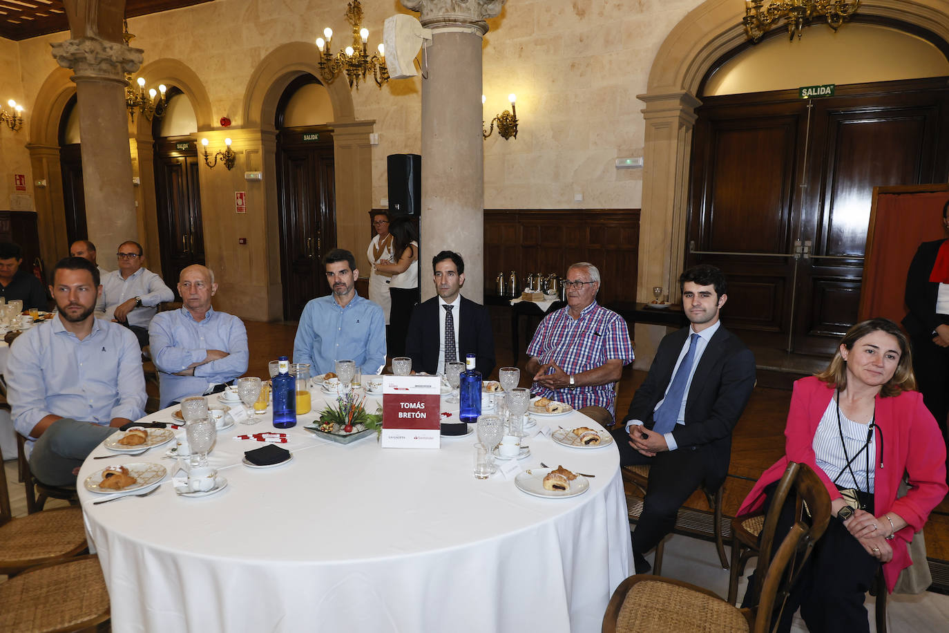 Pablo Moreno, Pedro Moreno, Ángel Carrasco (Hermanos Carrasco Bonal), Rubén Vicente (Santander), Manuel García, Roberto Garrido (Santander) y Miriam Martín (Junta de Castilla y León).