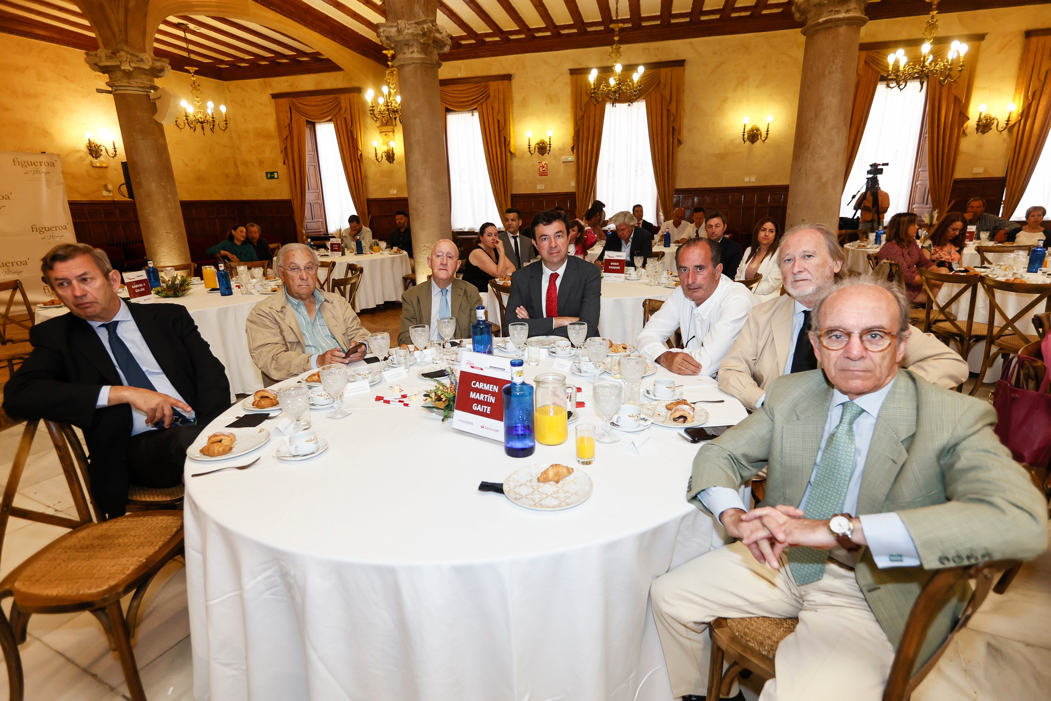 José Antonio Jordana (registrador de la propiedad y mercantil), Julio Pérez-Tabernero, Javier Sánchez, Rubén García (Banco Santander), Manuel Pérez-Tabernero, Julián Escudero y Alipio Pérez-Tabernero.