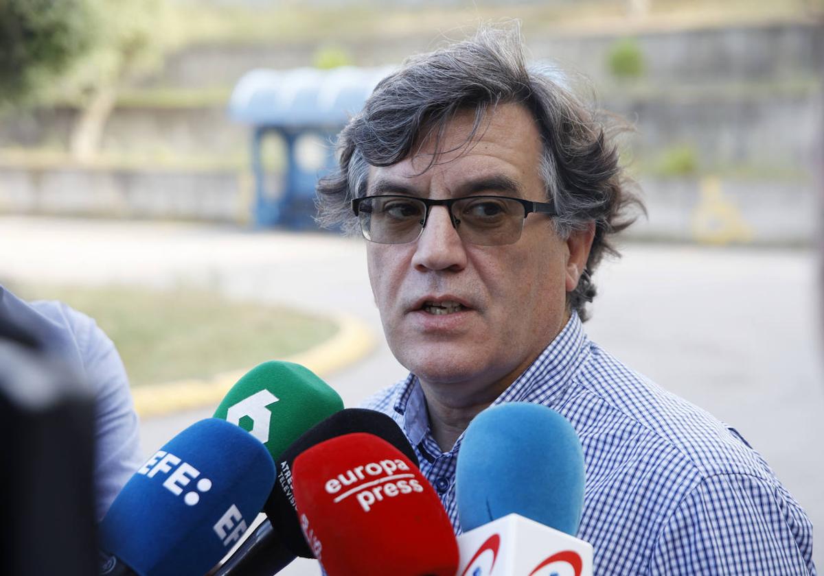 Carlos Navarro 'El Yoyas' bromea tras su entrada en prisión: «Si lo sé vengo antes, se come mejor aquí que en la mili»