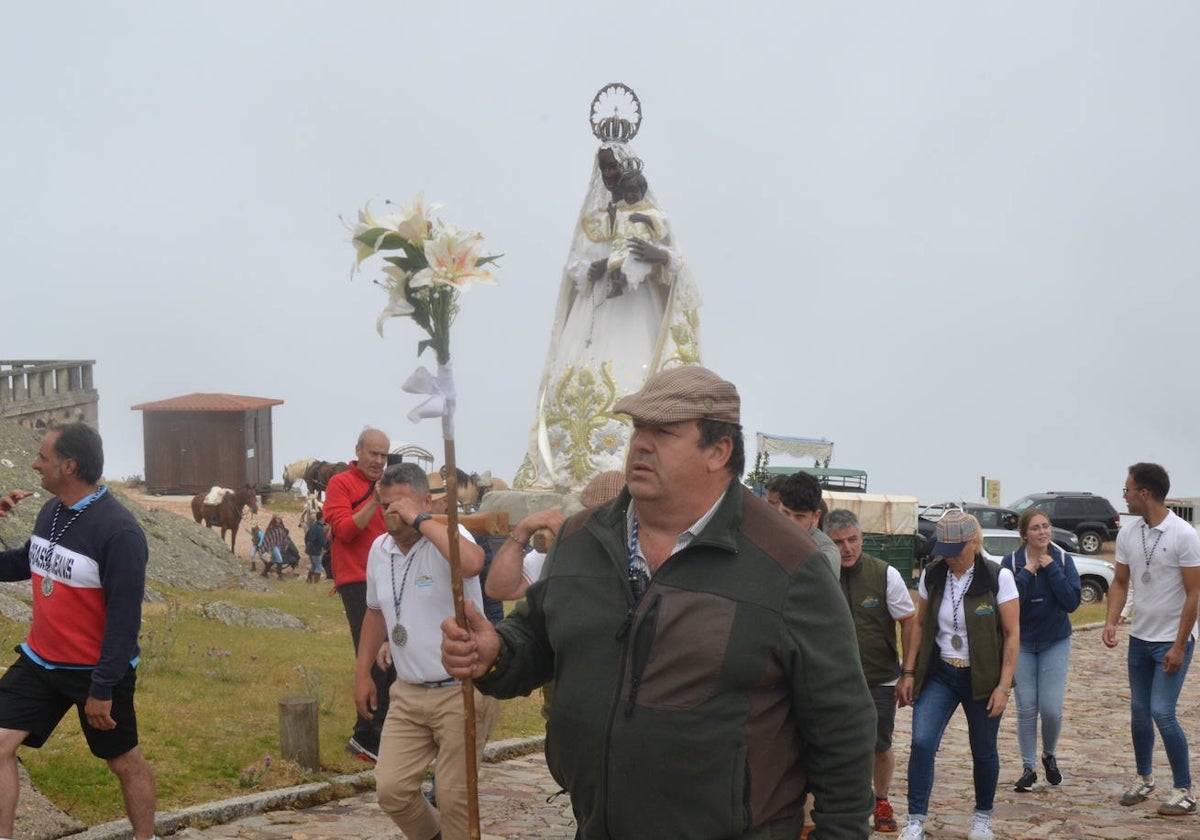 Los romeros de la Peña de Francia llegan al santuario