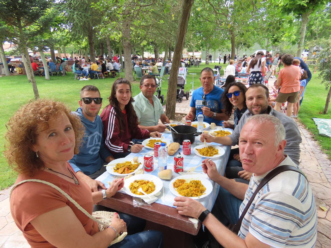 Paella para 750 paladares en Paradinas de San Juan