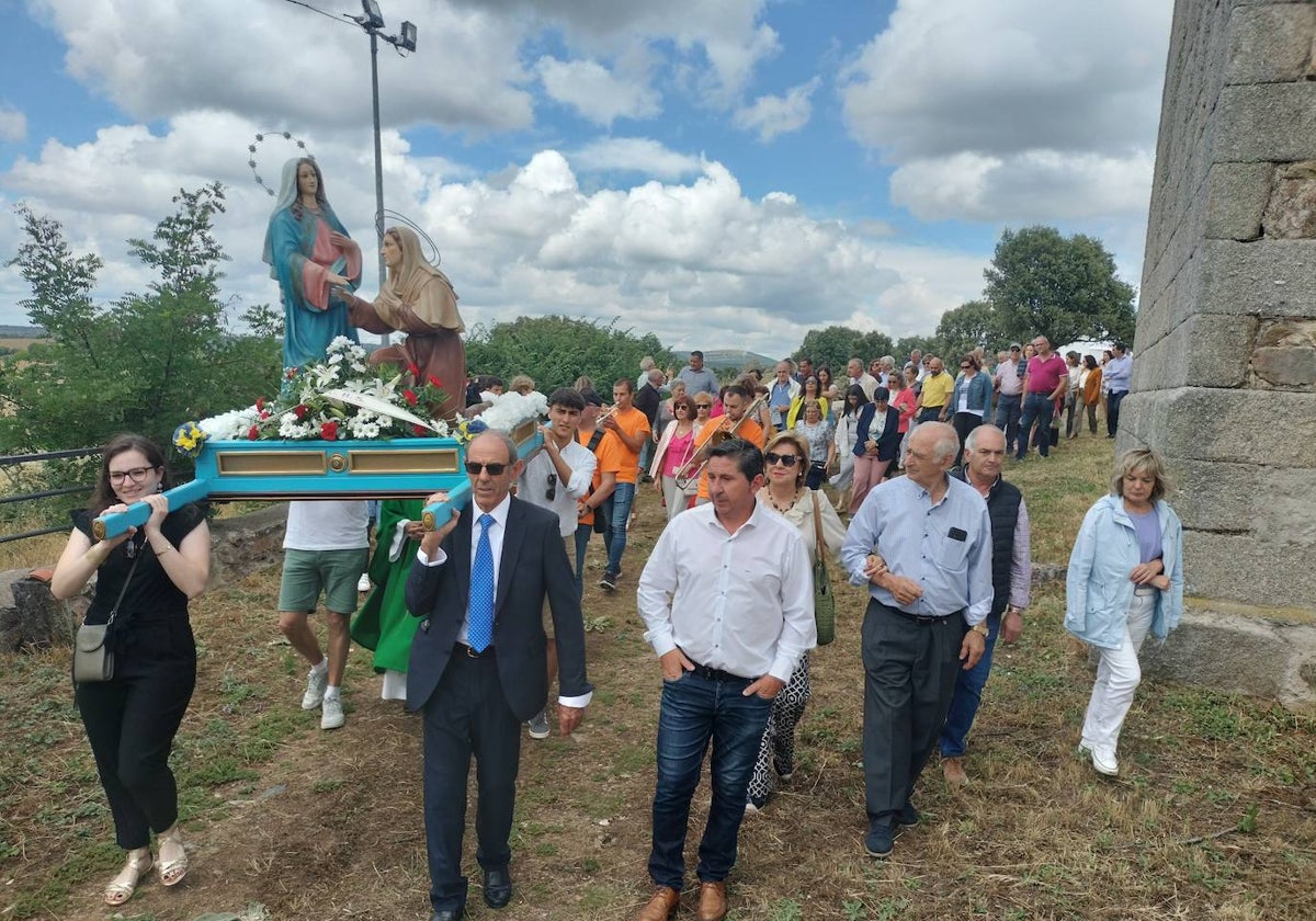 Berrocal de Salvatierra disfruta de su día de fiesta