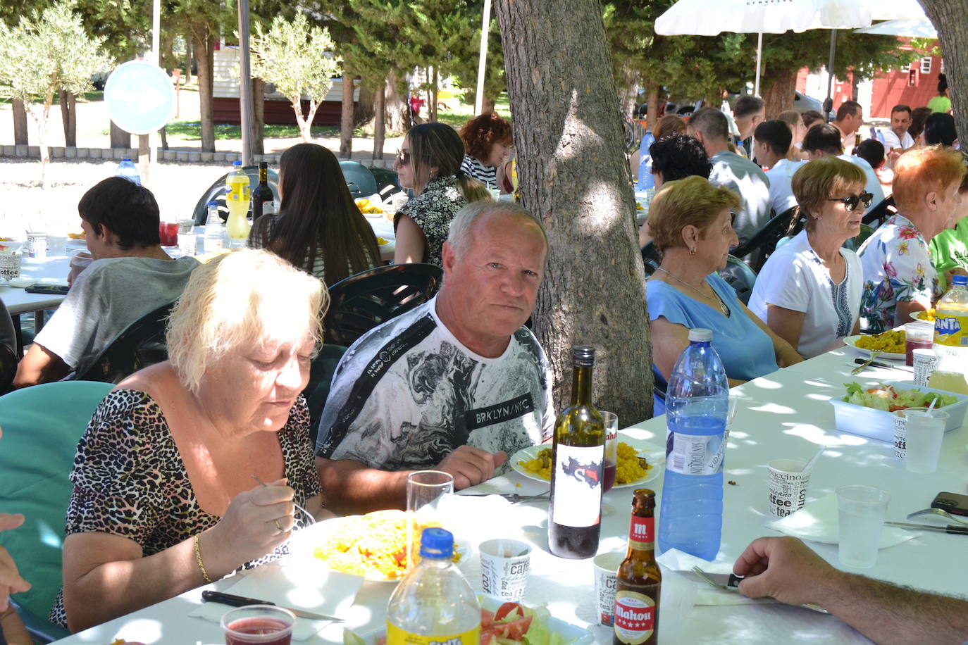 Una rica paella une a los vecinos del Barrio Nuevo de Ciudad Rodrigo