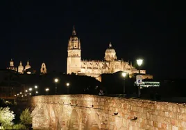 Salamanca de noche.