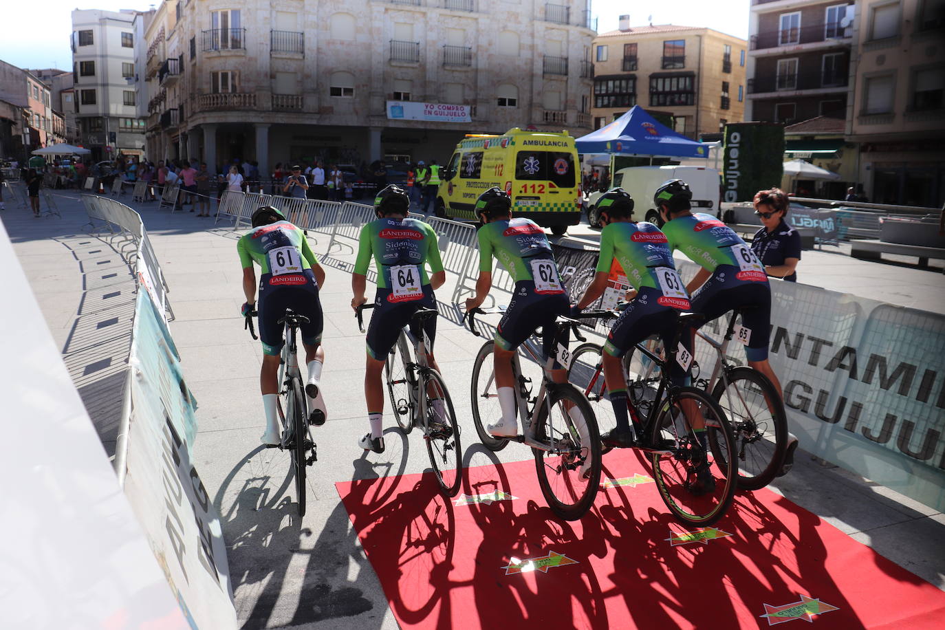 Acento portugués en el inicio de la IV Vuelta Ciclista a Guijuelo cadete