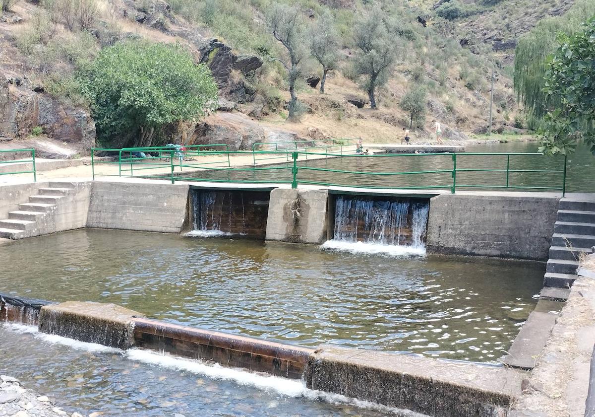 Imagen del pasado jueves, de la piscina natural de Valero.