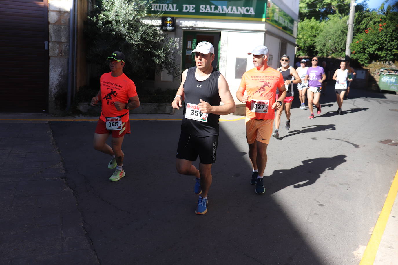 Linares de Riofrío disfruta con el cross de la Honfría