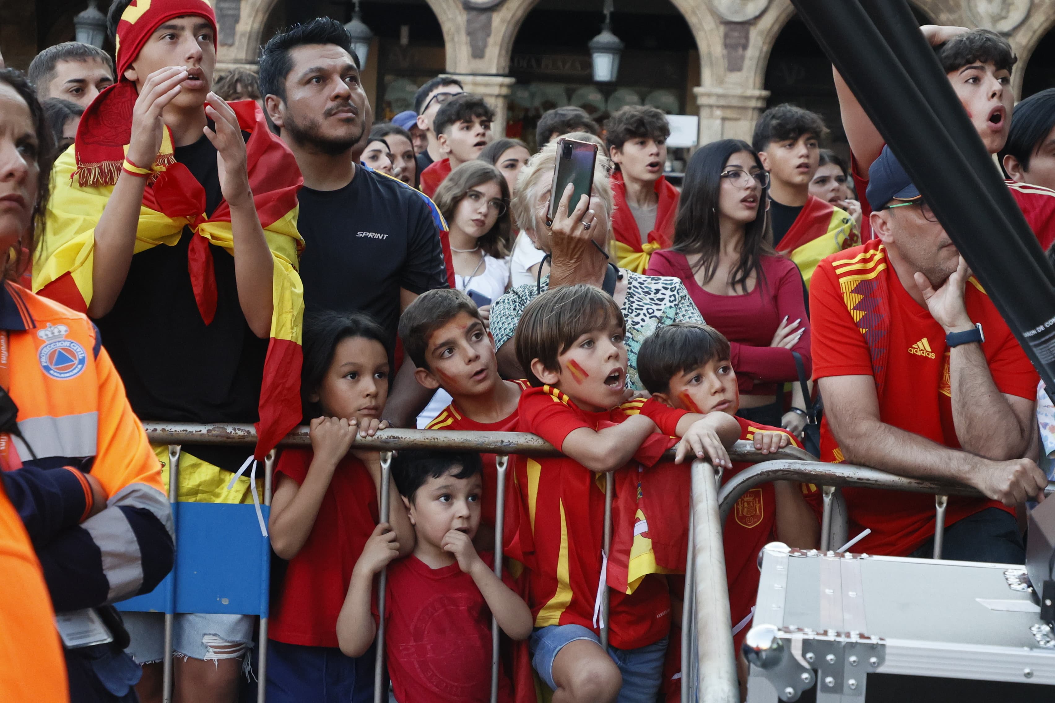 Salamanca sale a la calle para apoyar al combinado nacional