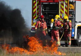 Bomberos de la Diputación en otra intervención en la provincia