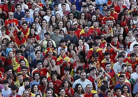 Los aficionados salmantinos acudieron en masa a la Plaza Mayor