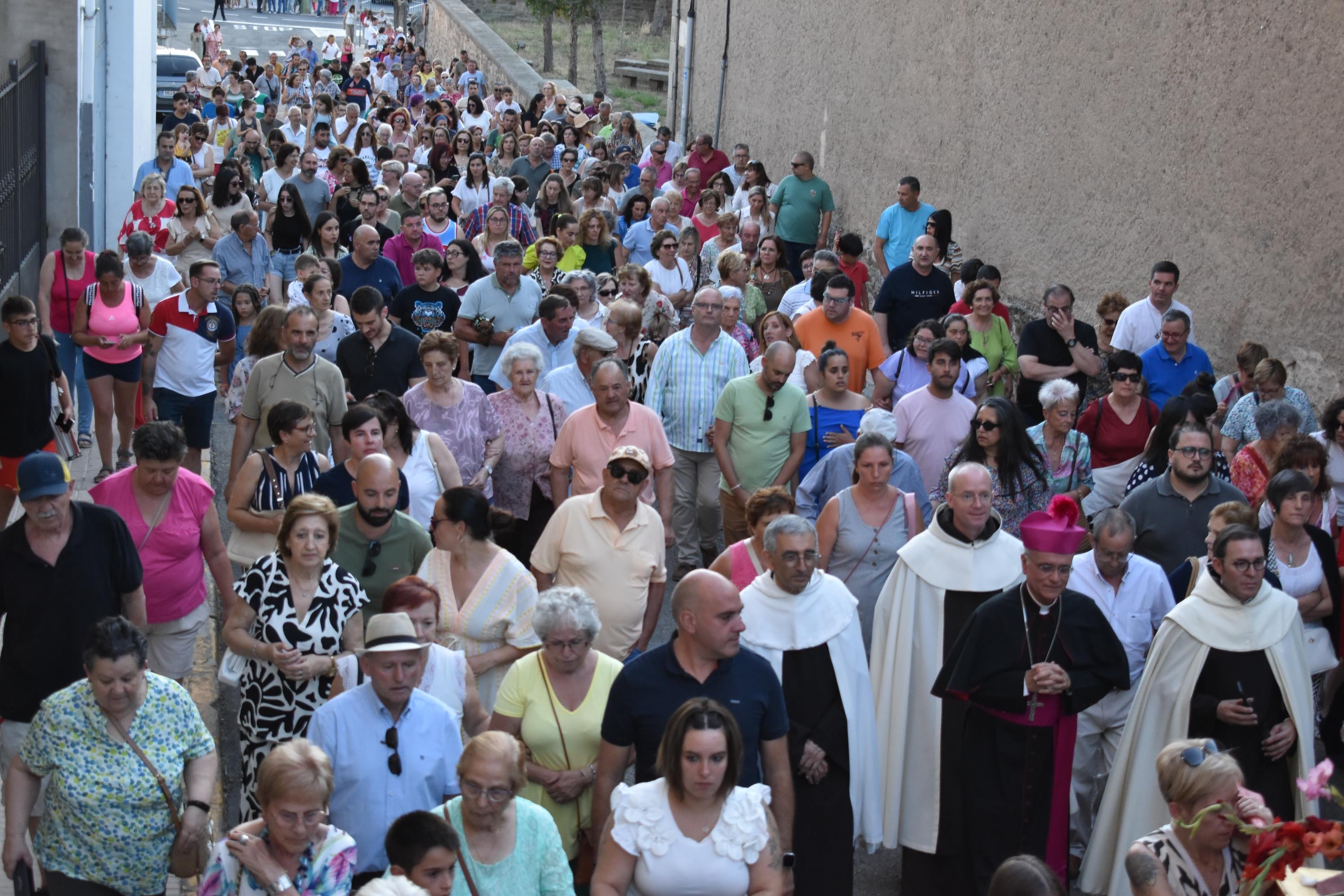 Así ha sido la única procesión fluvial de la provincia con la Virgen del Carmen en Alba de Tormes