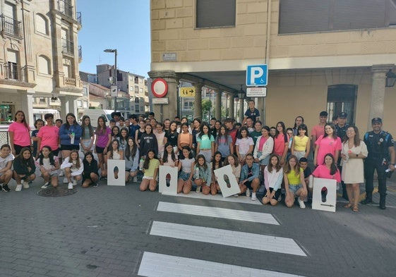 Los encargados de marcar el camino, preparados para empezar.