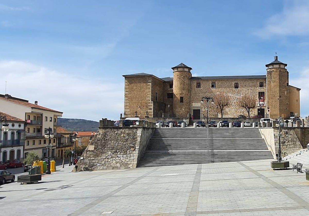 El Palacio Ducal de Salamanca que pasó de ser castillo a instituto