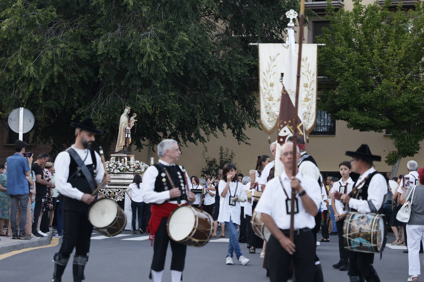 La Virgen del Carmen se luce junto al Tormes