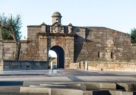 Entrada a la fortaleza de Almeida.