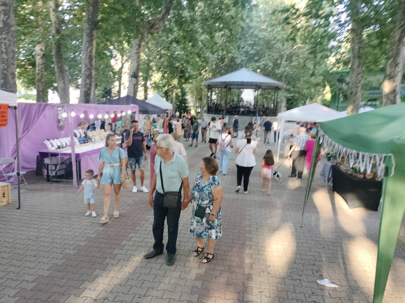 Béjar disfruta de una Noche en blanco con excelentes temperaturas