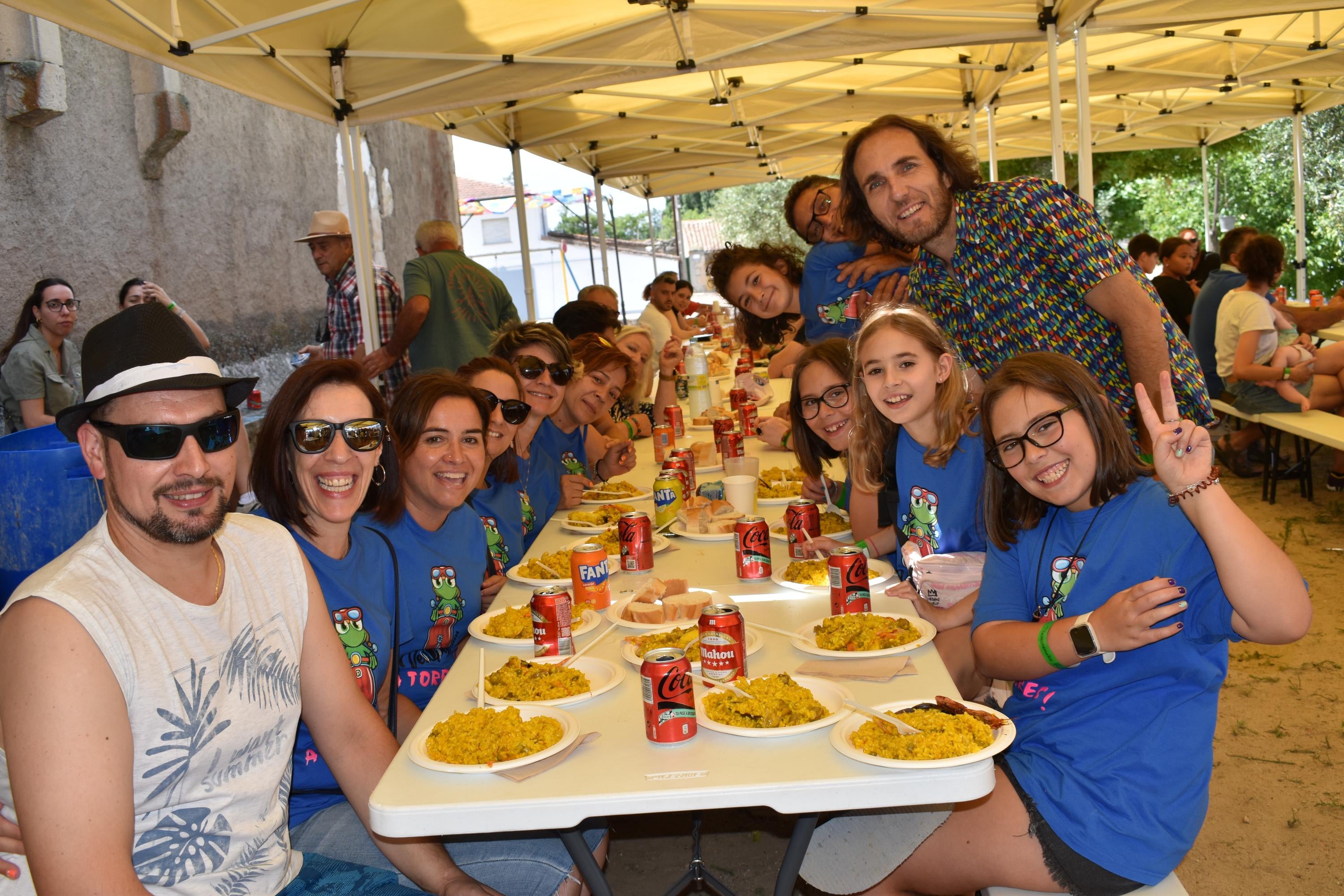 Al rico sabor de la paella en las fiestas de Torresmenudas