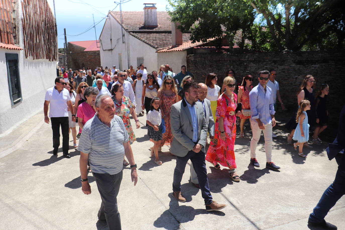 Palacios de Salvatierra acompaña a su patrona en el día de su fiesta