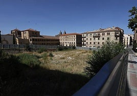 Imagen del solar del antiguo Teatro Bretón, hoy abandonado.
