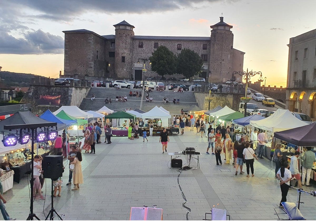 Béjar despide la Noche en Blanco con música local