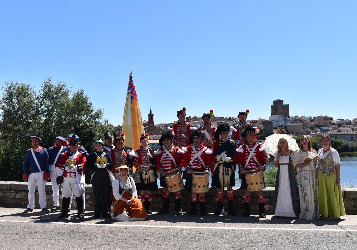 Alba de Tormes conmemora por primera vez la batalla de Los Arapiles con un desfile de época