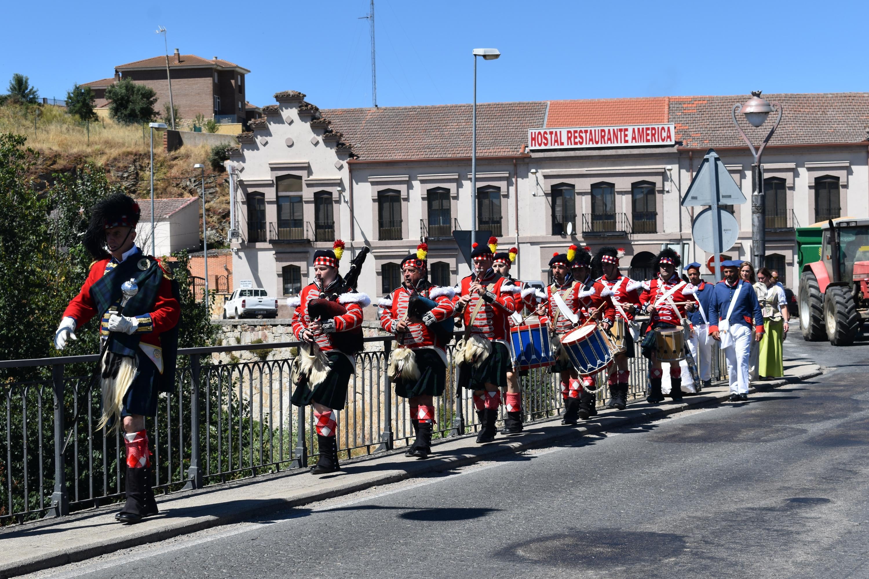 Alba de Tormes conmemora por primera vez la batalla de Los Arapiles con un desfile de época