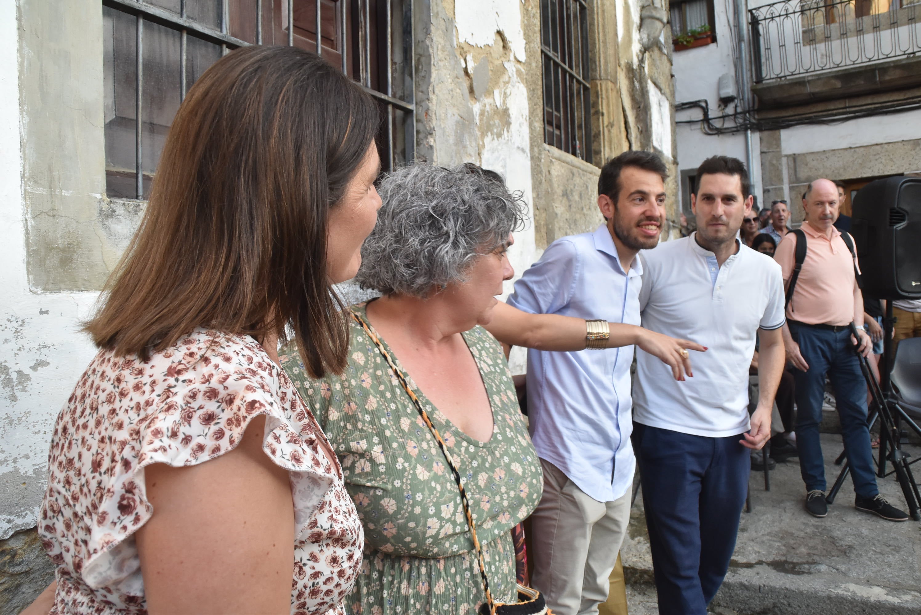 Una pedida de mano sorprende en el pregón de este pueblo salmantino