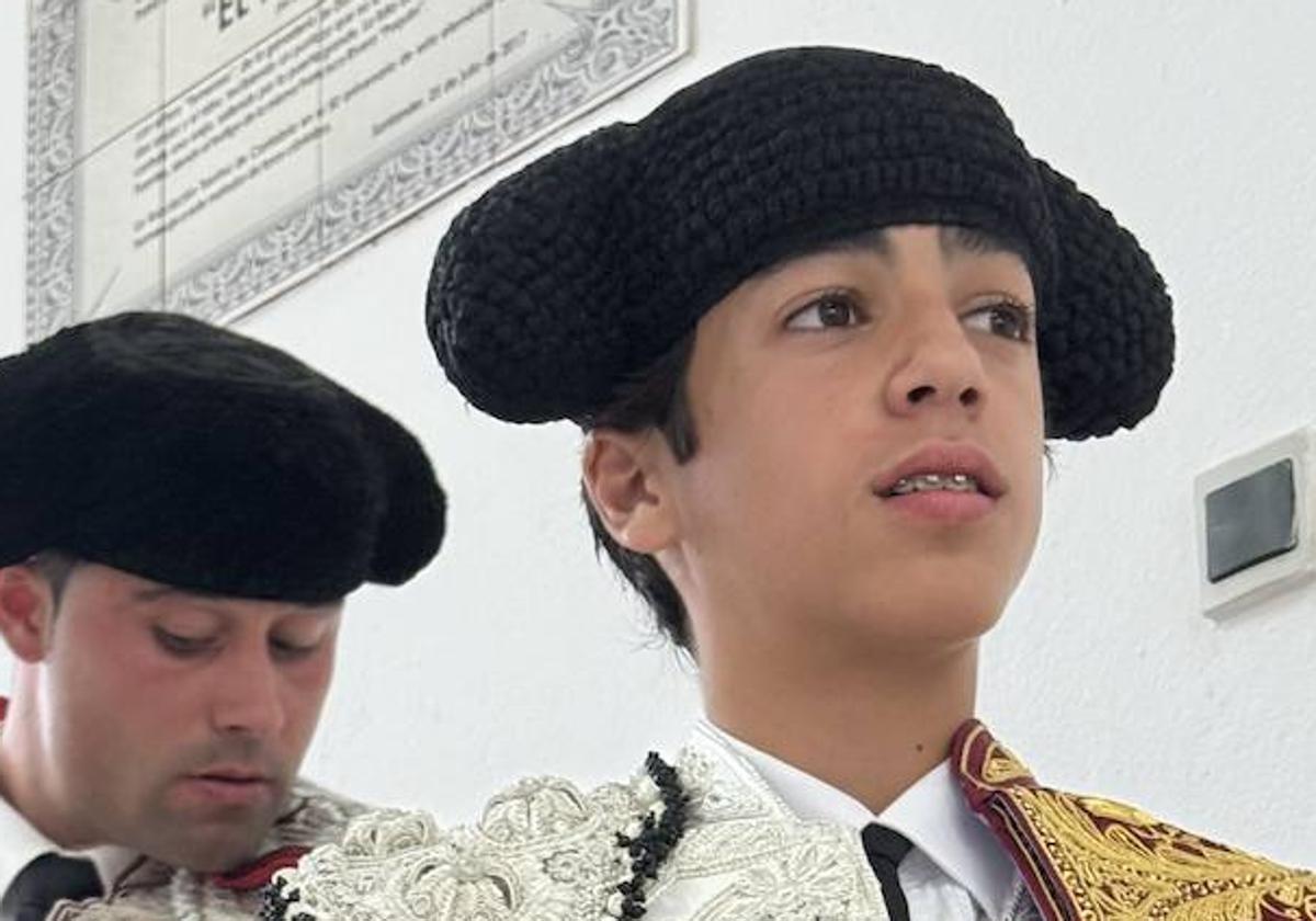Marco Pérez, en el patio de cuadrillas de la plaza de toros de Cuatro Caminos de Santander.