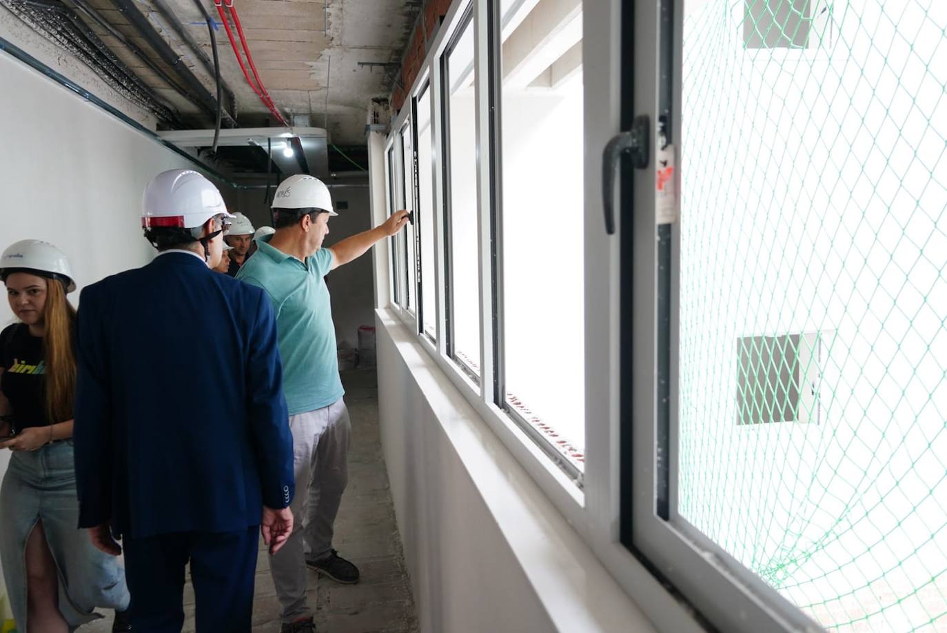 Suelo radiante, baños amplios y jardín interior, así son los pisos para mayores de Capuchinos