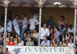 Miembros de Juventud Taurina en La Glorieta.