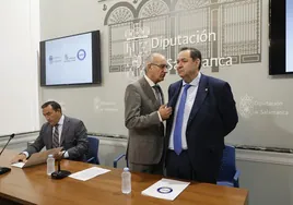 Eloy Ruiz, Javier Iglesias y Benjamín Crespo en la presentación del Bono Rural de Comercio