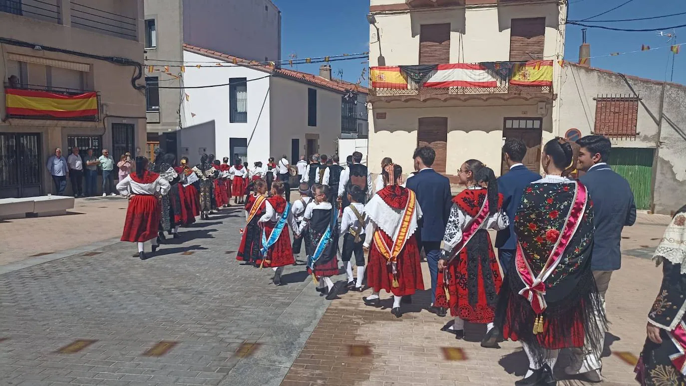 Cespedosa de Tormes honra a la Virgen del Carrascal