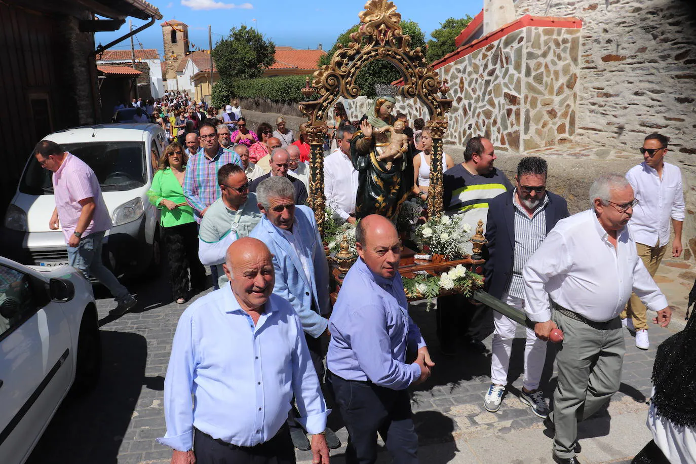 Cespedosa de Tormes honra a la Virgen del Carrascal