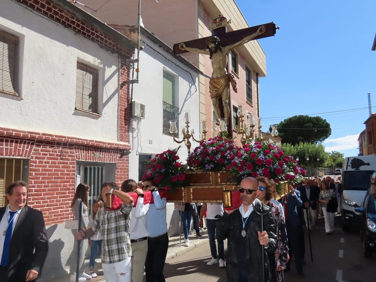 Muestras de devoción al Santo Cristo de la Agonía de San Luis en Peñaranda