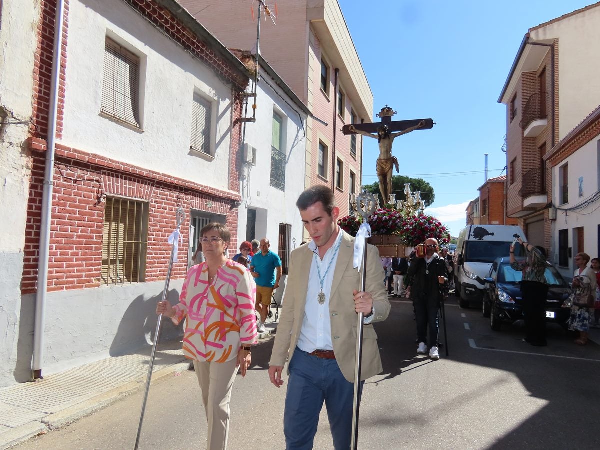 Muestras de devoción al Santo Cristo de la Agonía de San Luis en Peñaranda