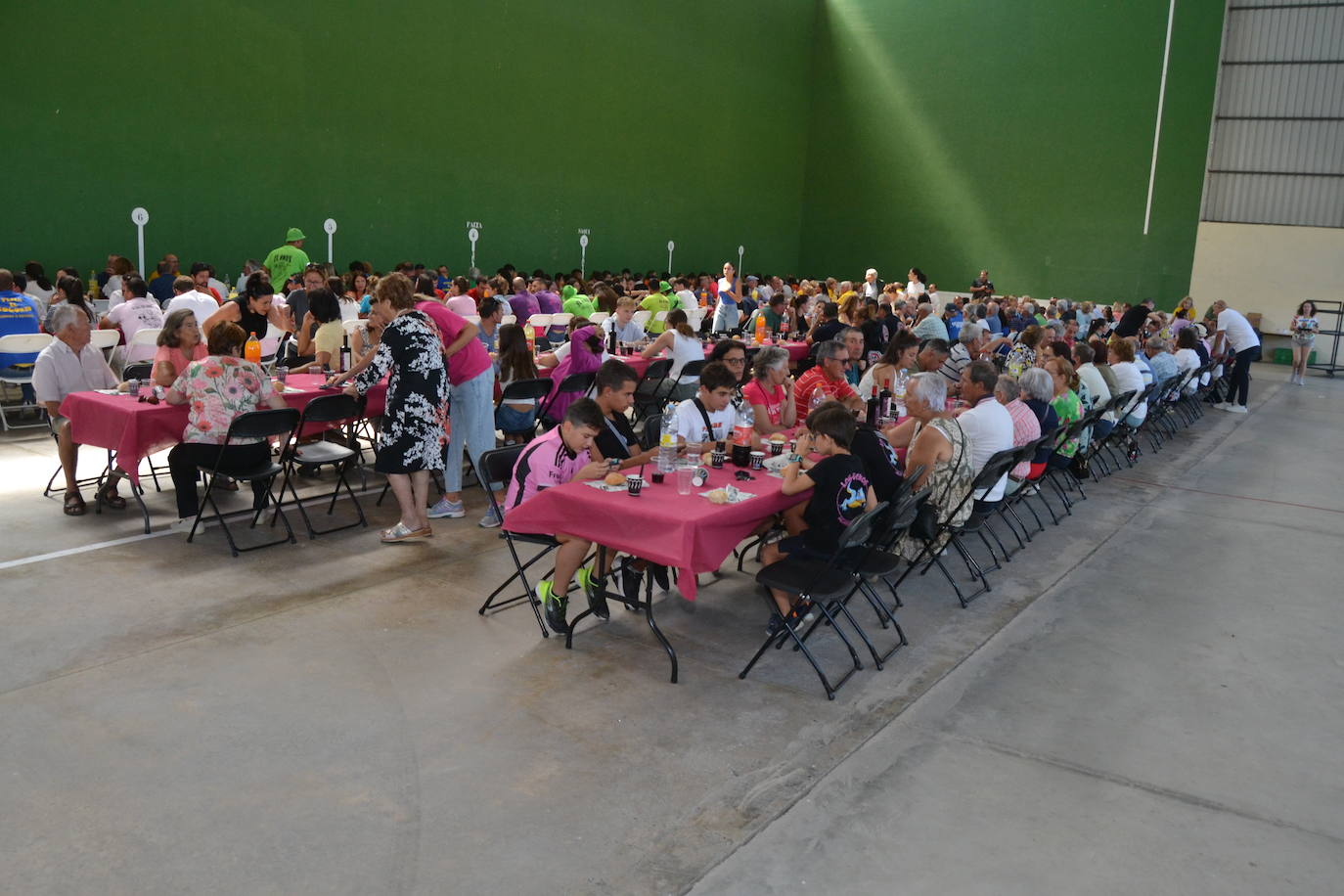 Despedida festiva con buen sabor de boca en Villaseco de los Reyes