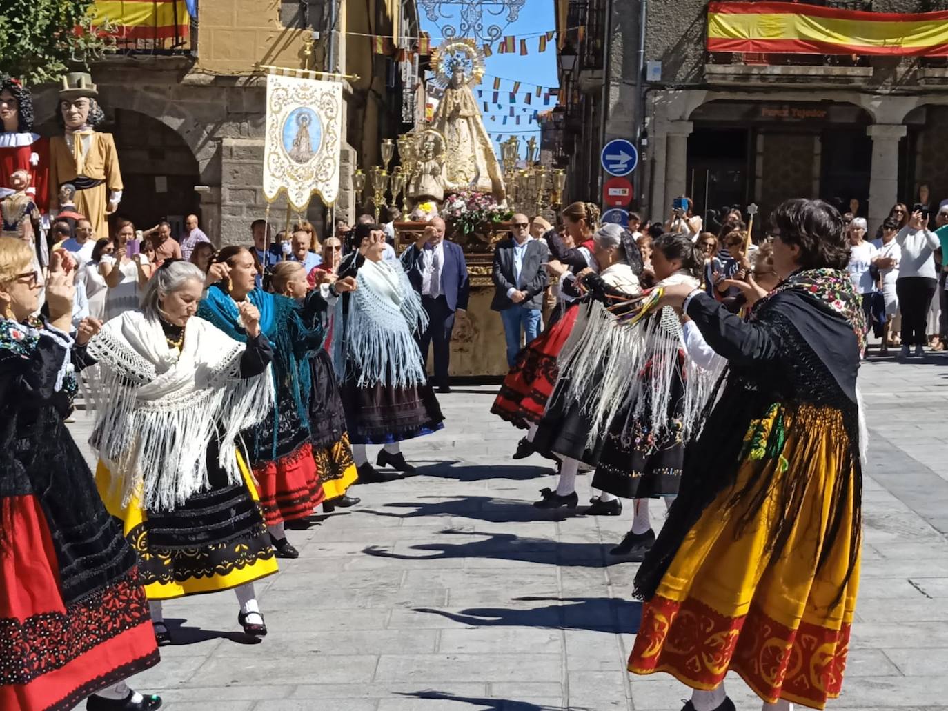 Piedrahita rinde honores a la Virgen de la Vega