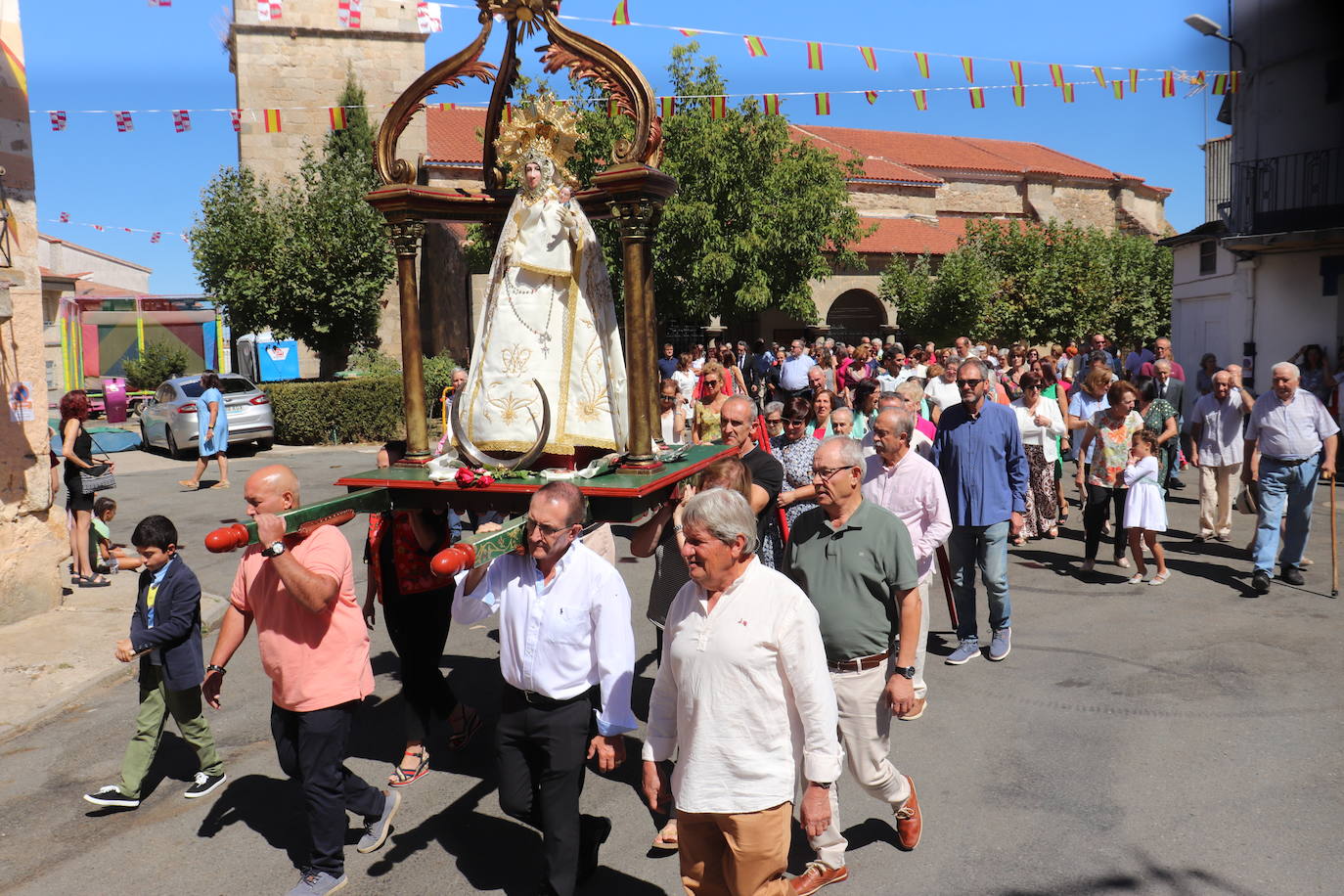 Sones de tradición para honrar a la Virgen del Carrascal en Cespedosa de Tormes