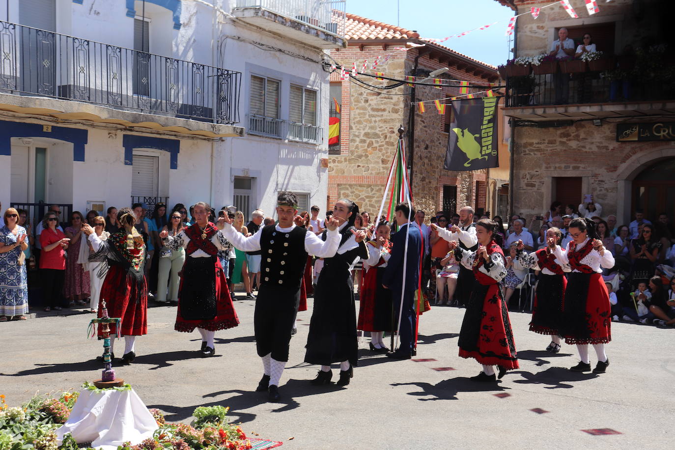 Sones de tradición para honrar a la Virgen del Carrascal en Cespedosa de Tormes